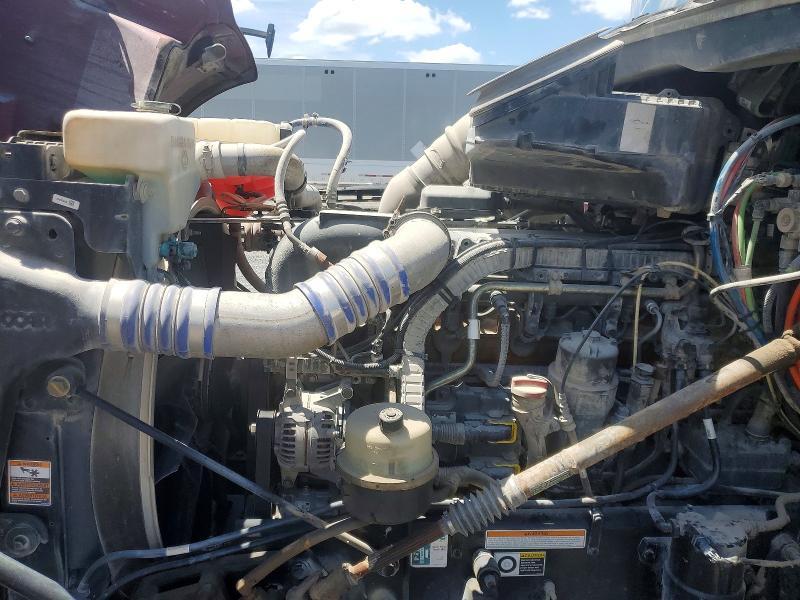 2020 Peterbilt 567 Semi Truck
