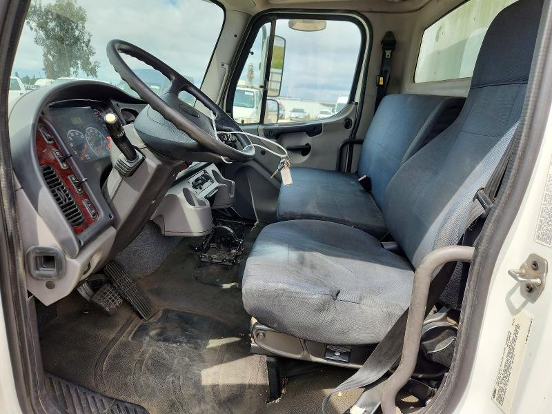 2014 Freightliner Business Class M2 BOX Truck