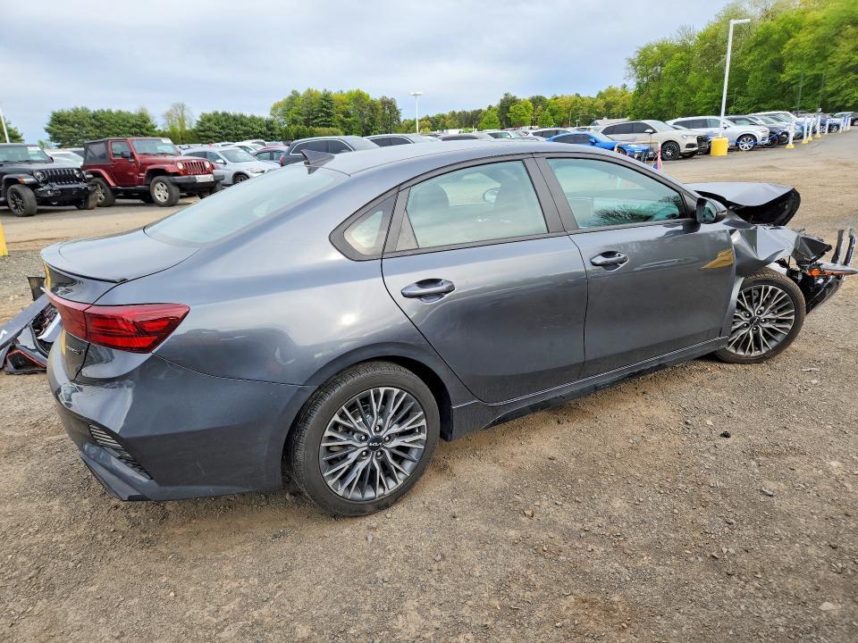 2023 KIA Forte gt Line