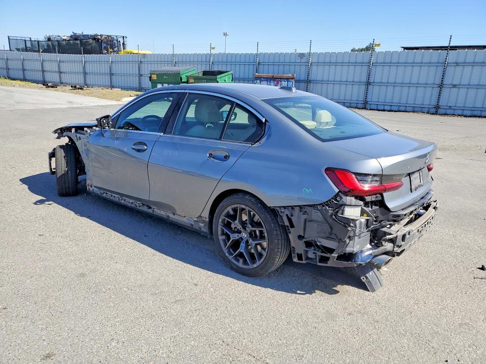 2025 BMW 330i