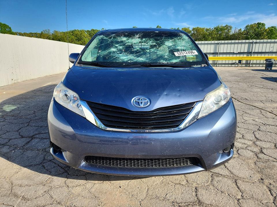 2014 Toyota Sienna le