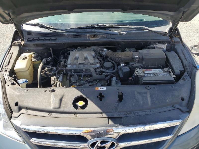 2008 Hyundai Entourage gls
