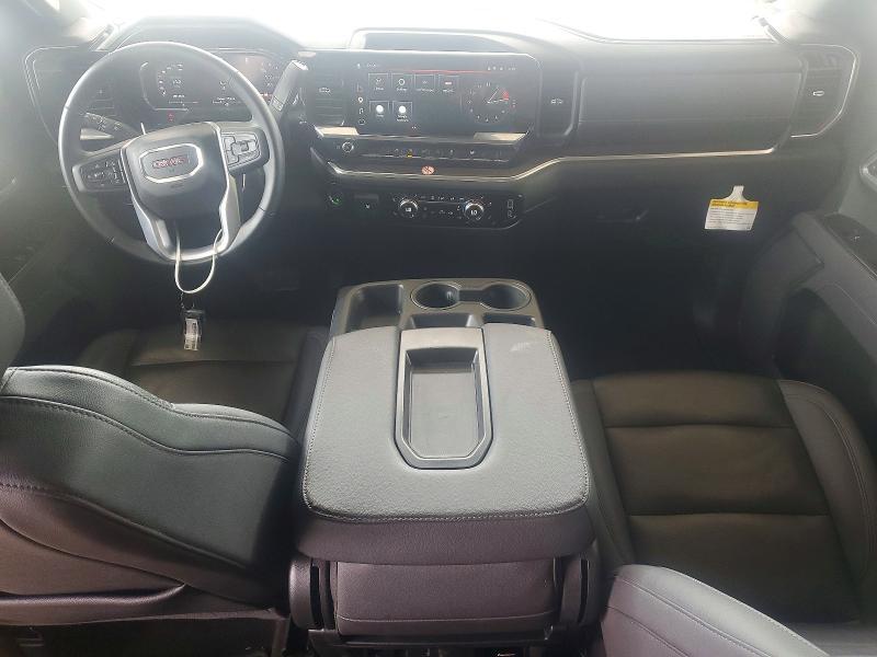 2026 GMC Sierra K1500 SLT
