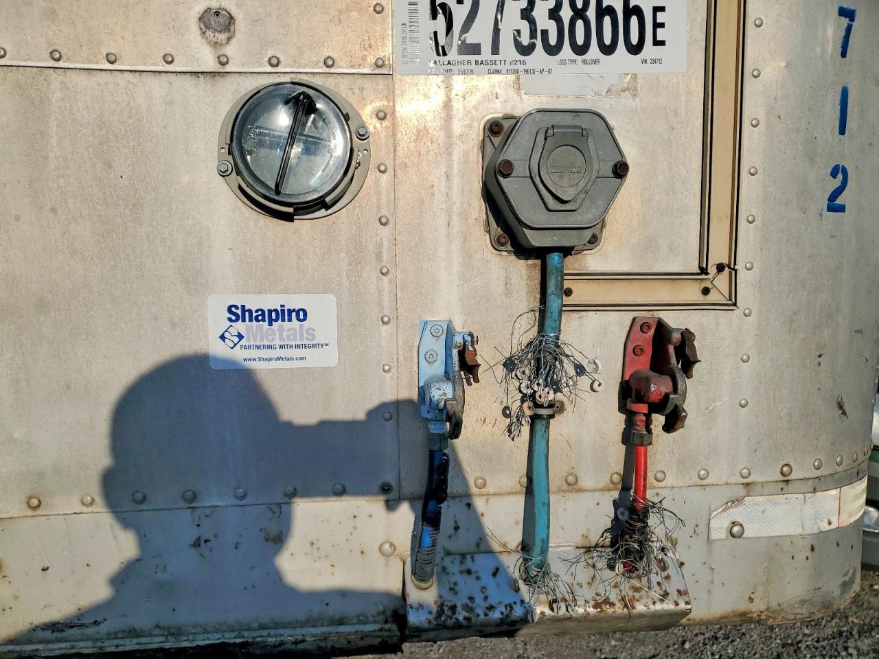 1995 Doresey 1995 DRY Van Trailer