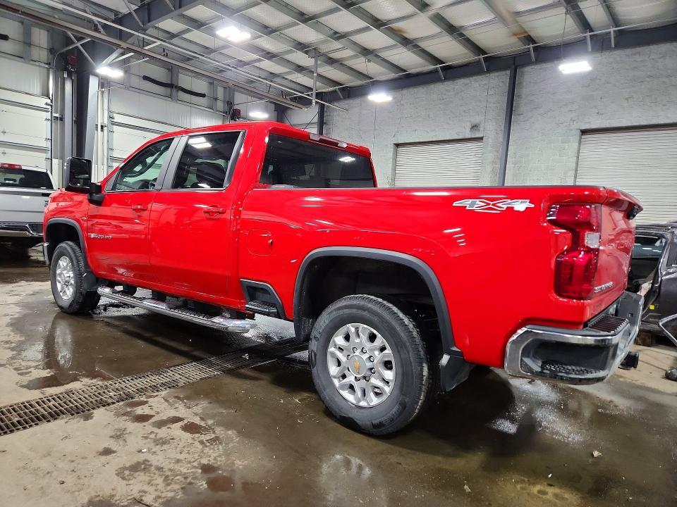 2022 Chevrolet Silverado K3500 LT