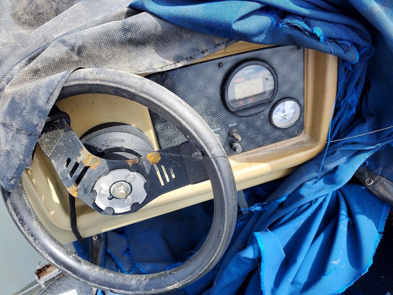 2001 Lund Boat Trlr
