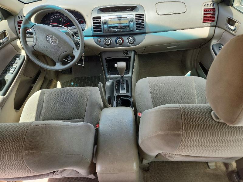 2005 Toyota Camry le