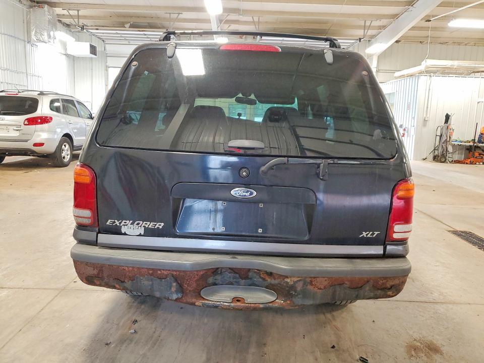 2000 Ford Explorer xlt