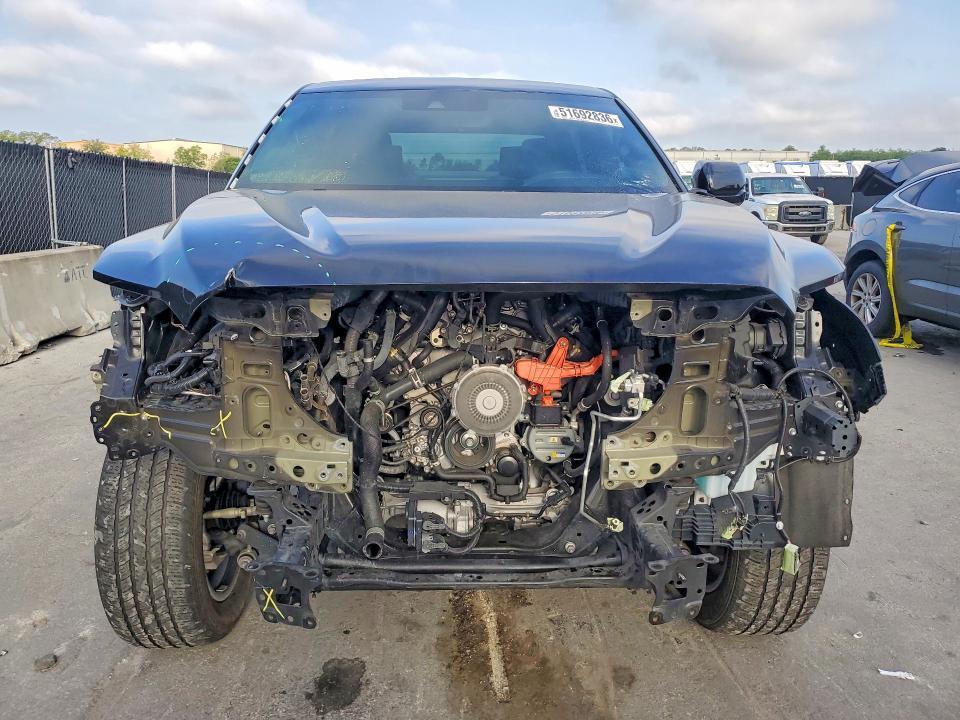 2023 Toyota Tundra Platinum HV