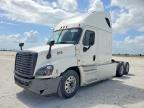 2016 Freightliner Cascadia 125 Semi Truck