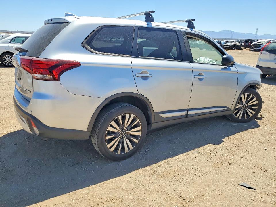 2019 Mitsubishi Outlander es