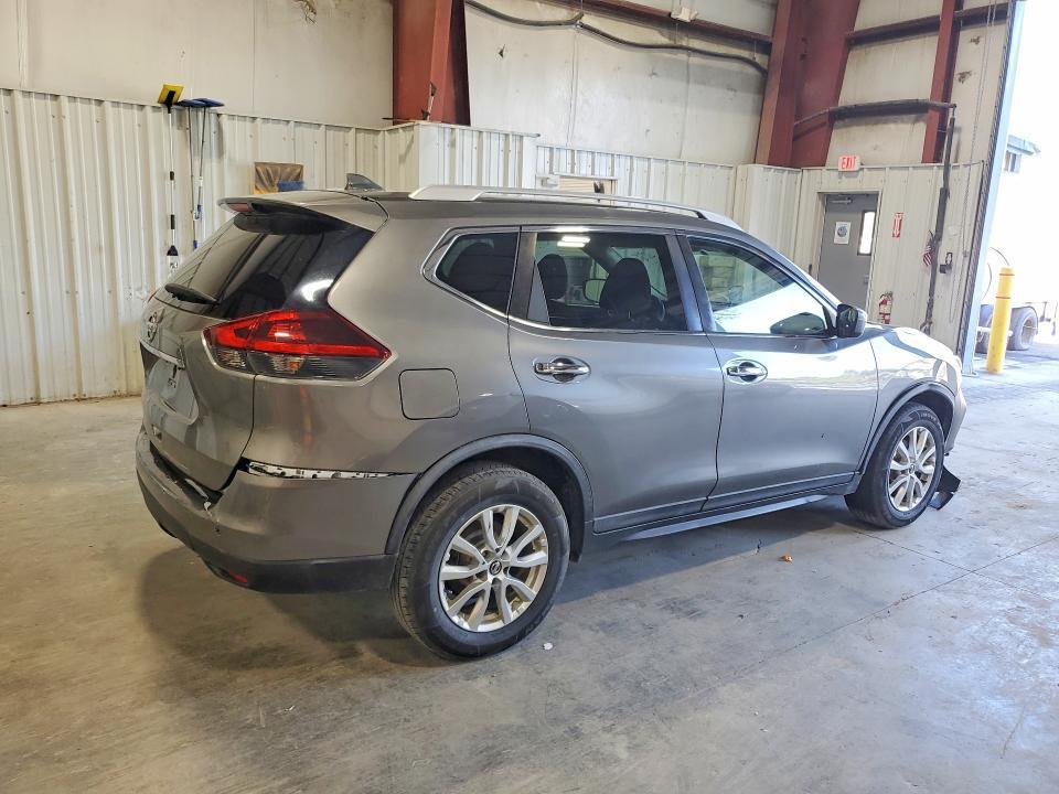 2018 Nissan Rogue sv