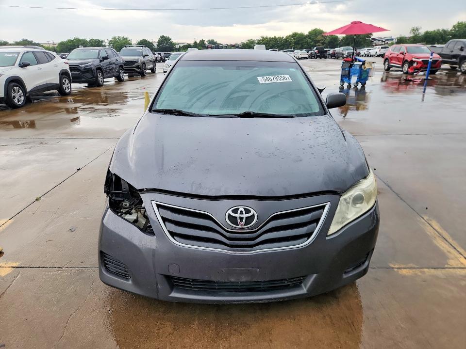2011 Toyota Camry le