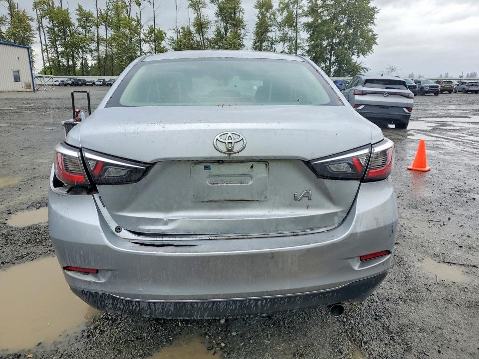 2017 Toyota Yaris ia Base