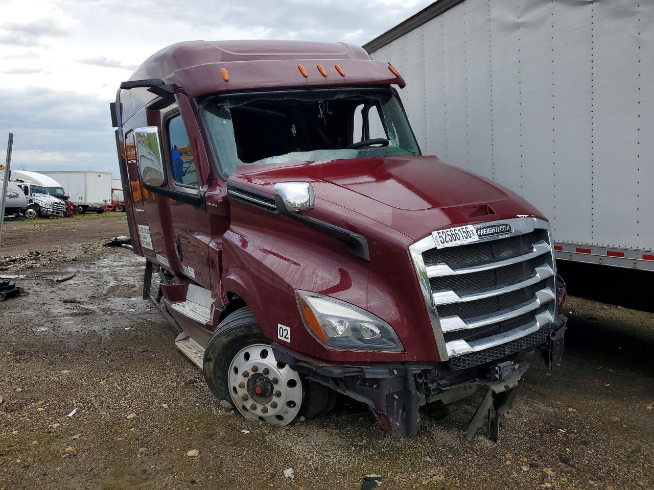 2020 Freigliner Cascadia 126