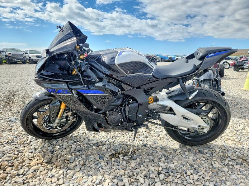 2024 Yama YZFR1M