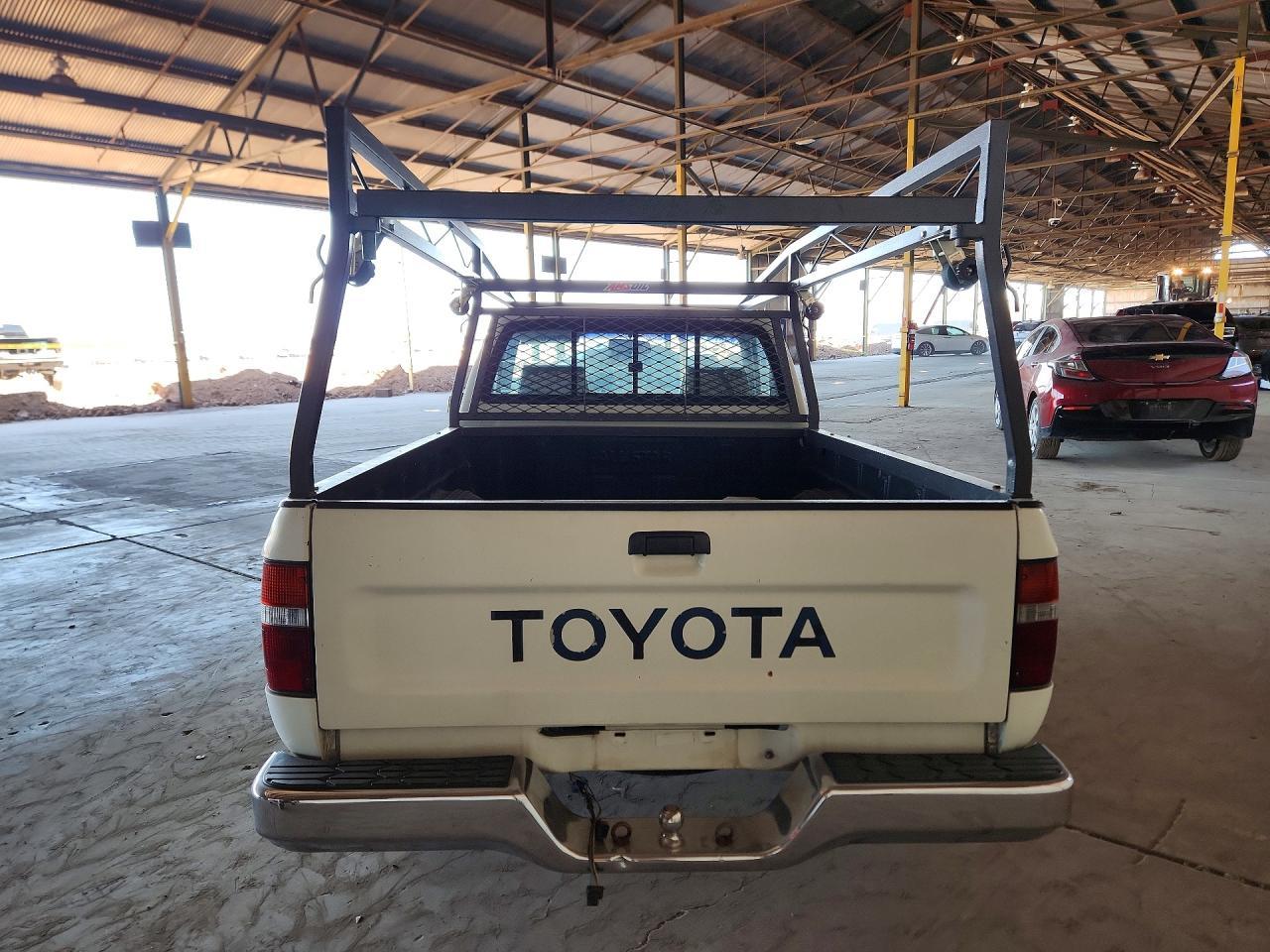 1992 Toyota Pickup Deluxe