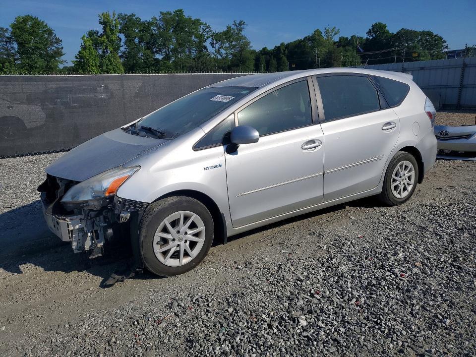 2013 Toyota Prius v Three