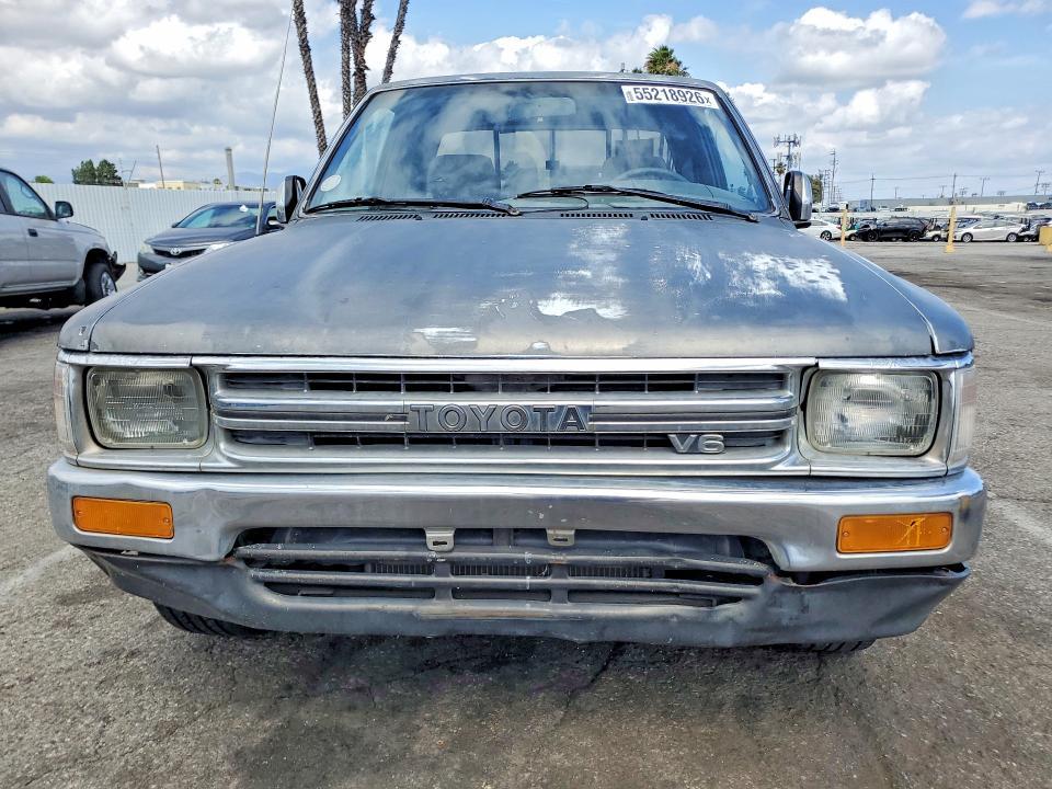 1990 Toyota Pickup SR5