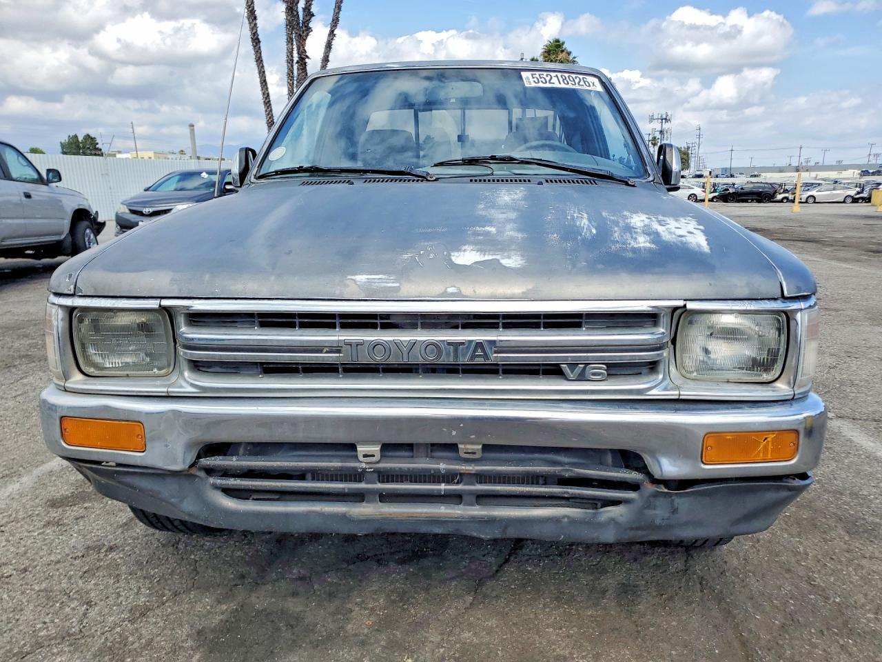 1990 Toyota Pickup SR5