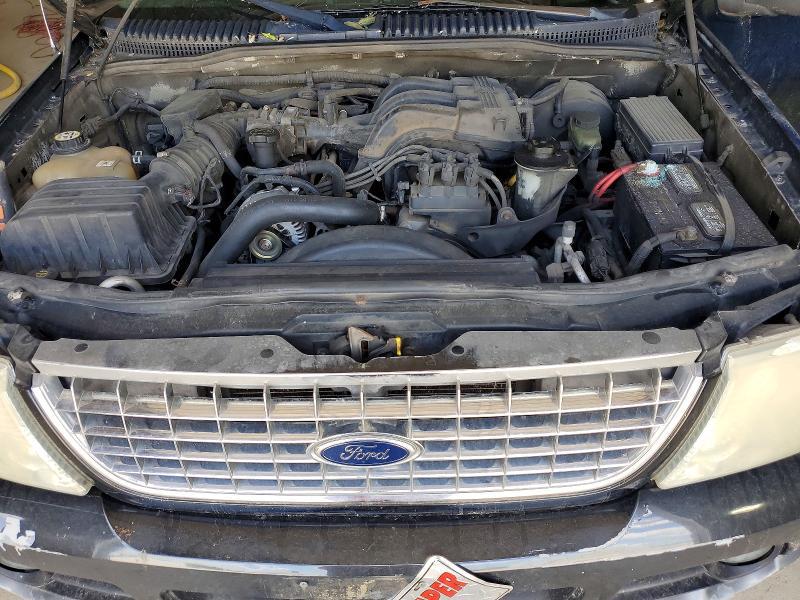 2004 Ford Explorer