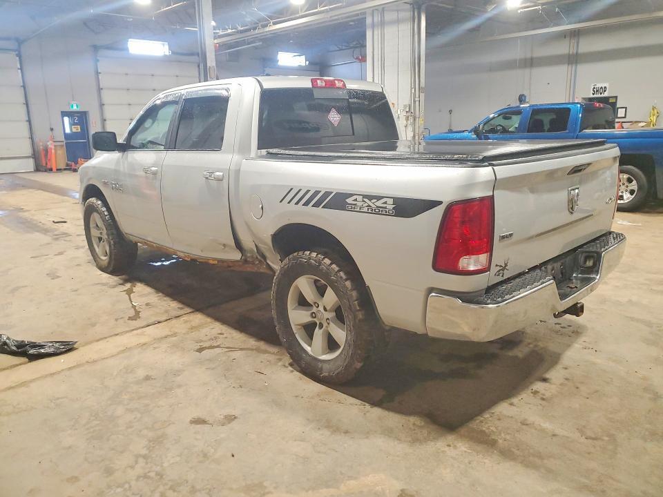 2017 Dodge RAM 1500 SLT Crew Cab 4WD