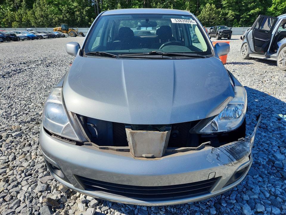 2010 Nissan Versa s