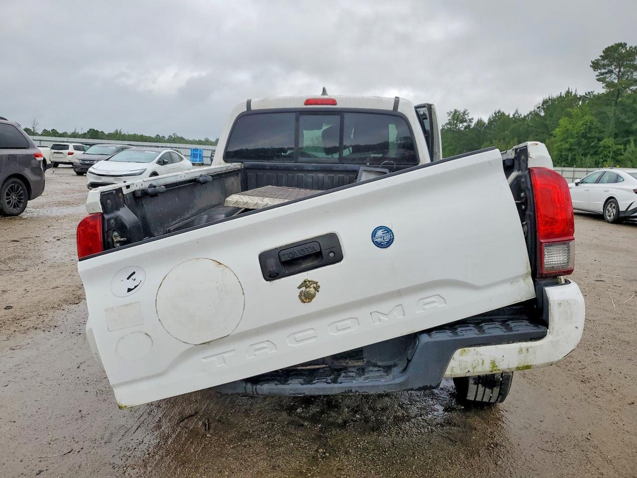 2019 Toyota Tacoma SR