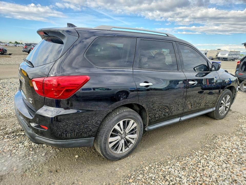 2019 Nissan Pathfinder sv