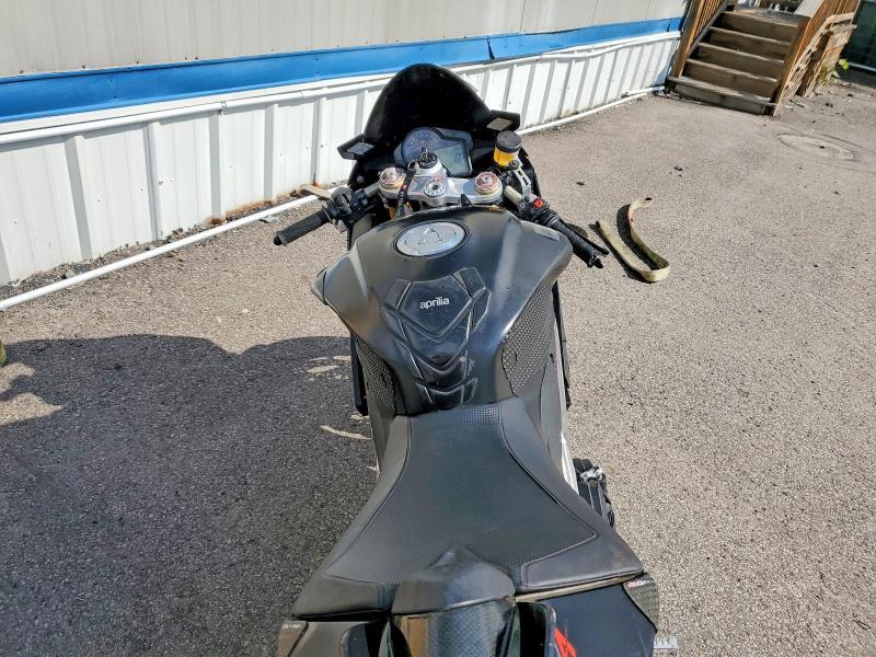 2014 Aprilia RSV4 R