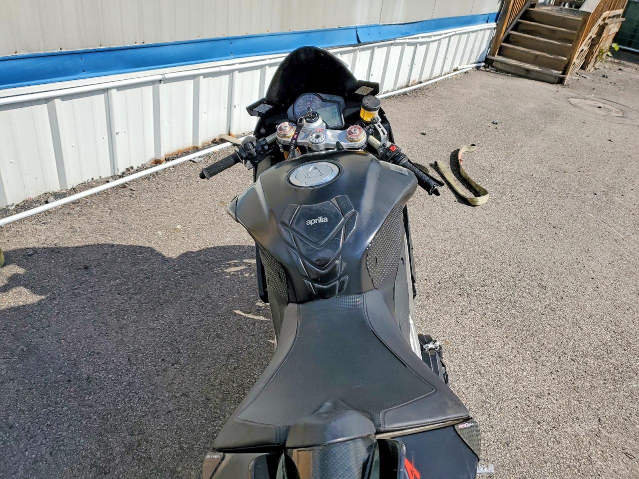 2014 Aprilia RSV4 R