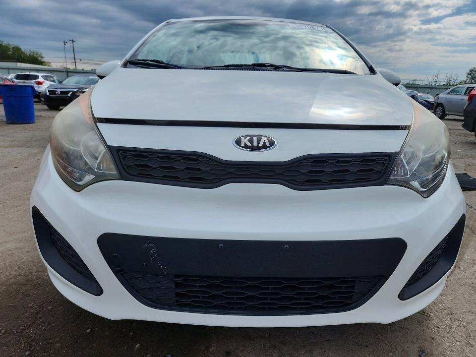 2015 KIA Rio lx