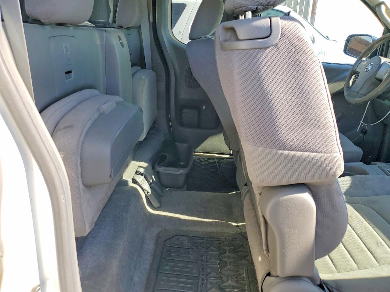 2012 Nissan Frontier S