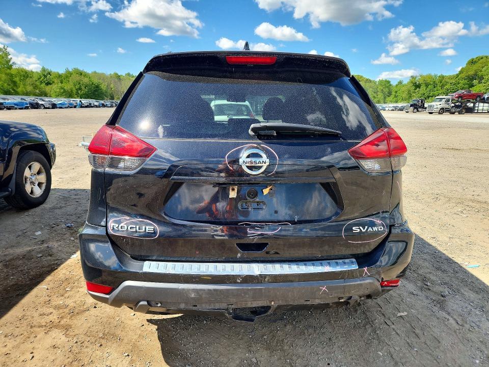 2017 Nissan Rogue sv