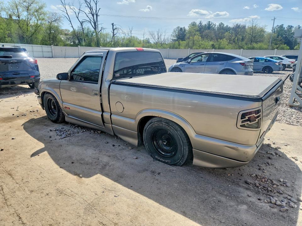 2001 Chevrolet S Truck S10