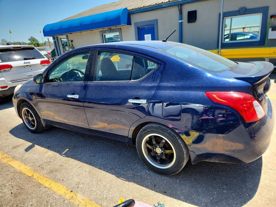 2014 Nissan Versa 1.6 sv