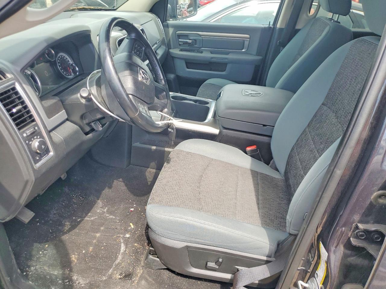 2018 Dodge RAM 1500 SLT