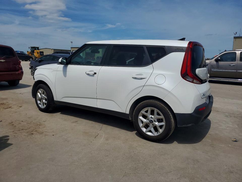 2022 KIA Soul lx