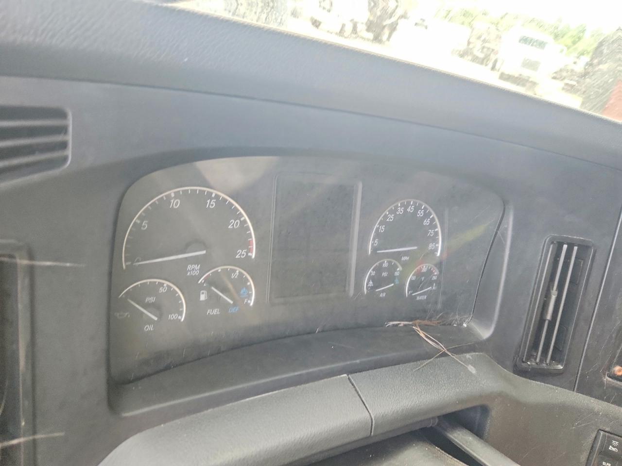2023 Freightliner Cascadia 126