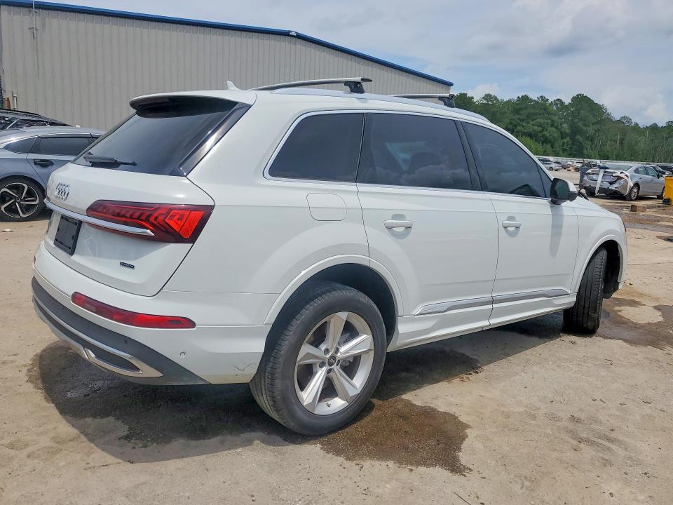 2023 Audi Q7 Premium