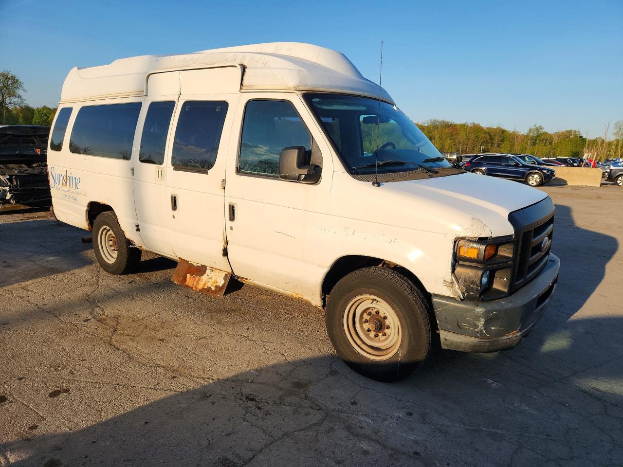 2010 Ford Econoline E350 Super Duty Wagon