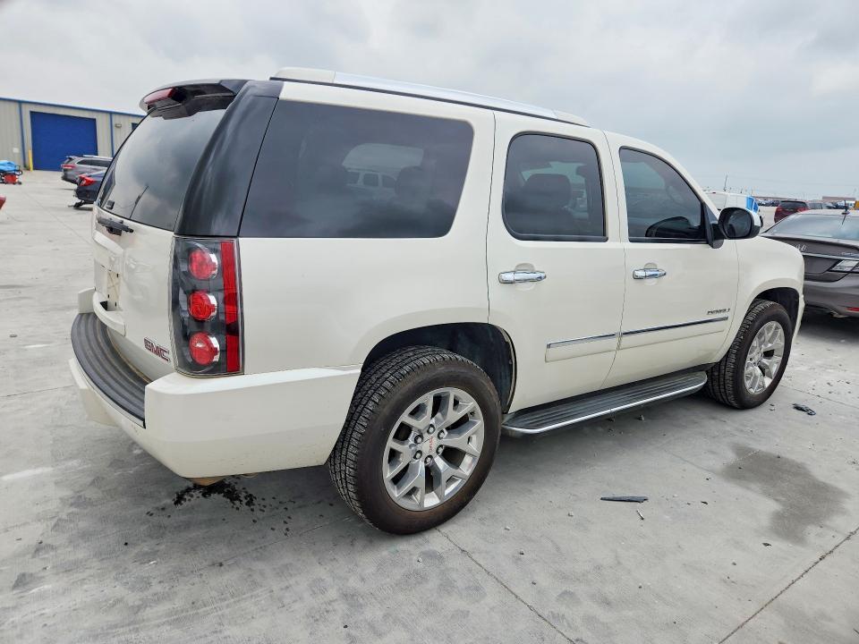2010 GMC Yukon Denali