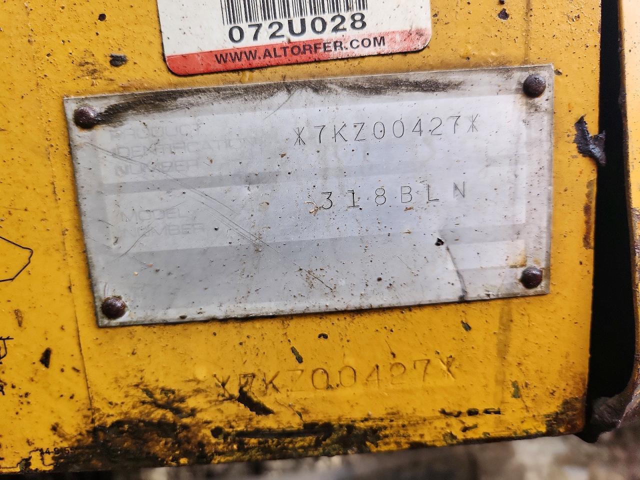 2001 Caterillar 2001 Caterpillar 318B LN Excavator