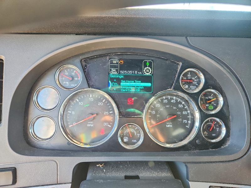 2020 Kenworth T680 Semi Truck