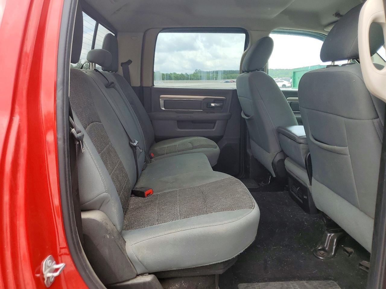 2016 Dodge RAM 1500 SLT