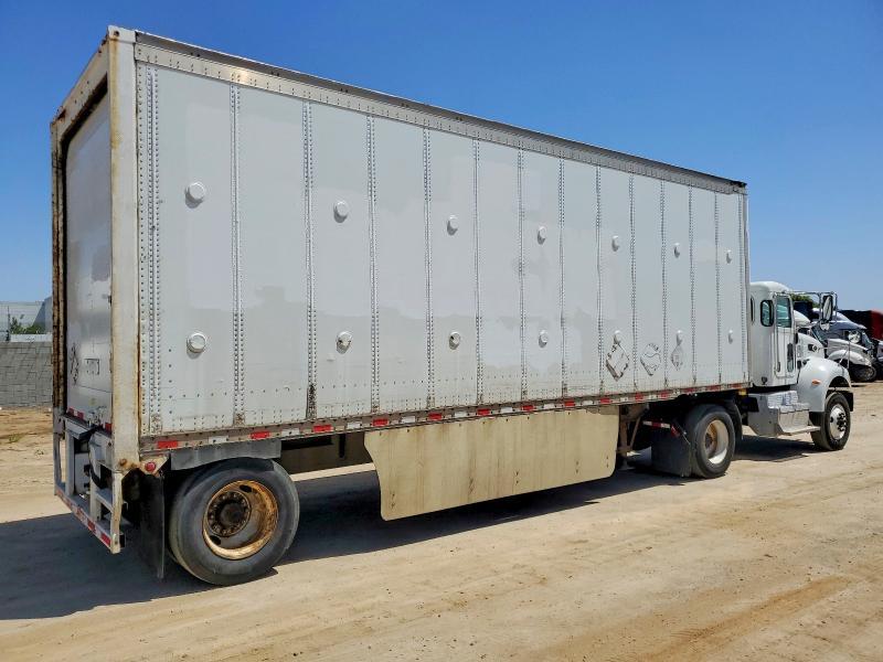 2016 Peterbilt 382