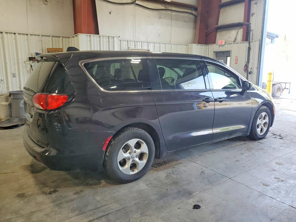 2017 Chrysler Pacifica lx