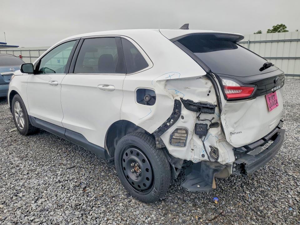 2022 Ford Edge sel