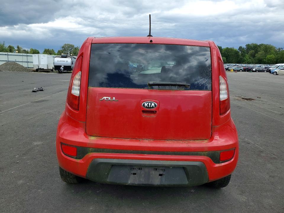 2013 KIA Soul Base