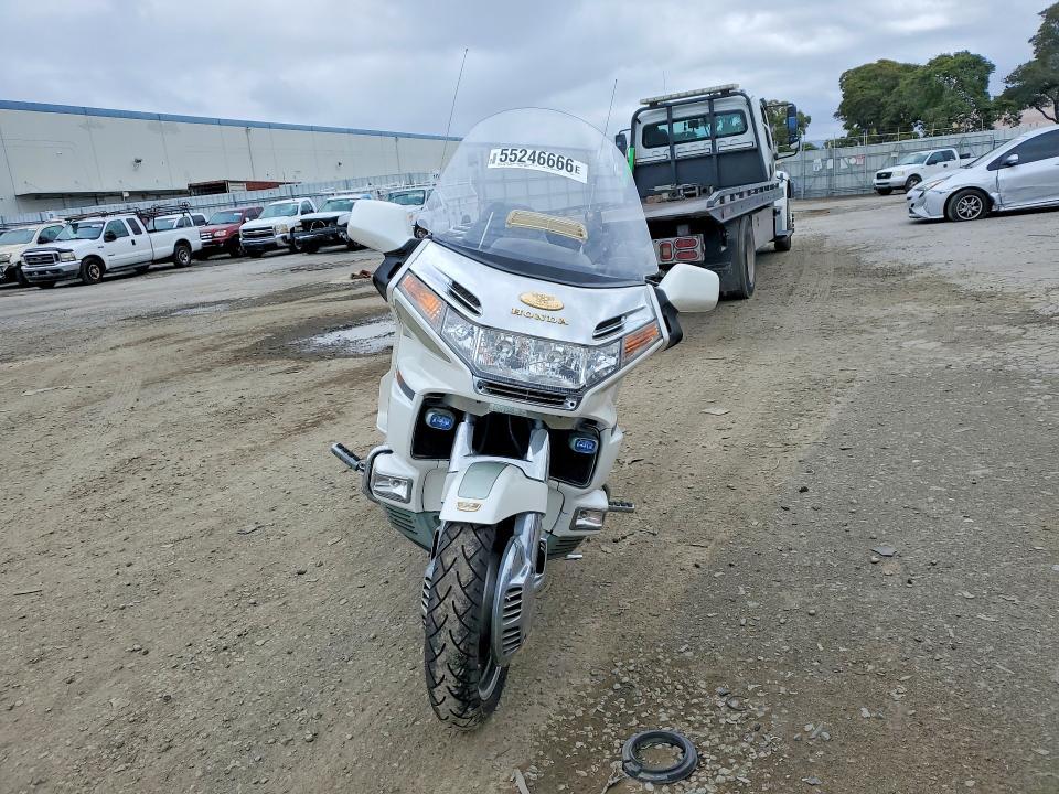2000 Honda Gl1500 Se12